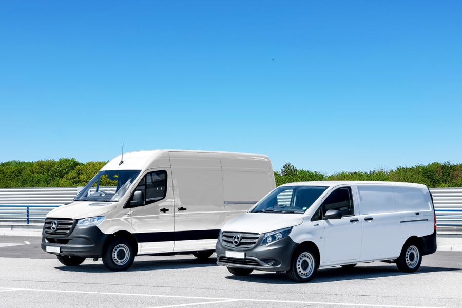 Fourgons utilitaires blancs disponibles à la location